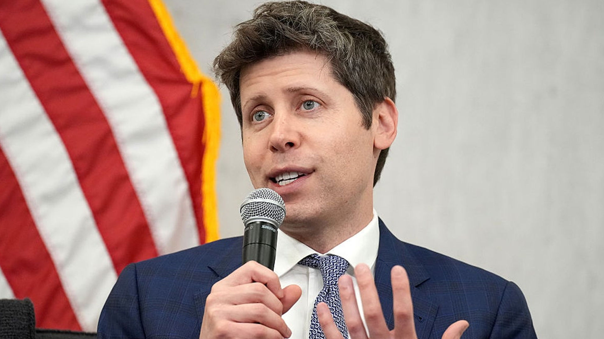 سام ألتمان يدعم مشروعًا لتعديل جينات الأجنة لإزالة الأمراض الوراثية